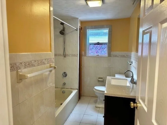 3 bed, 2 bath apartment for rent at 14 Waverley Unit 2, Watertown — photo 16 of 18