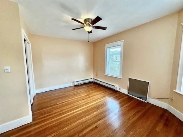 3 bed, 2 bath apartment for rent at 14 Waverley Unit 2, Watertown — photo 4 of 18