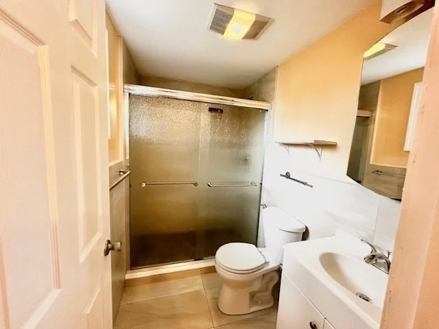 3 bed, 2 bath apartment for rent at 14 Waverley Unit 2, Watertown — photo 13 of 18