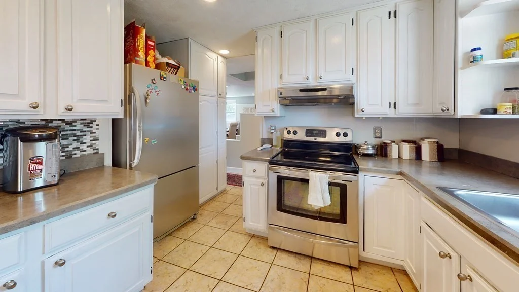 4 bed, 3 bath apartment for rent at 14 Wedgewood Rd, Natick — photo 5 of 25