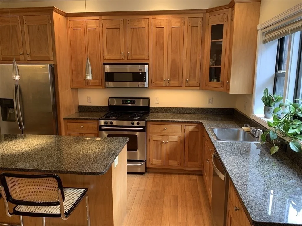 2 bed, 2 bath apartment for rent at 14 Wellington St Unit 1, South End — photo 4 of 14