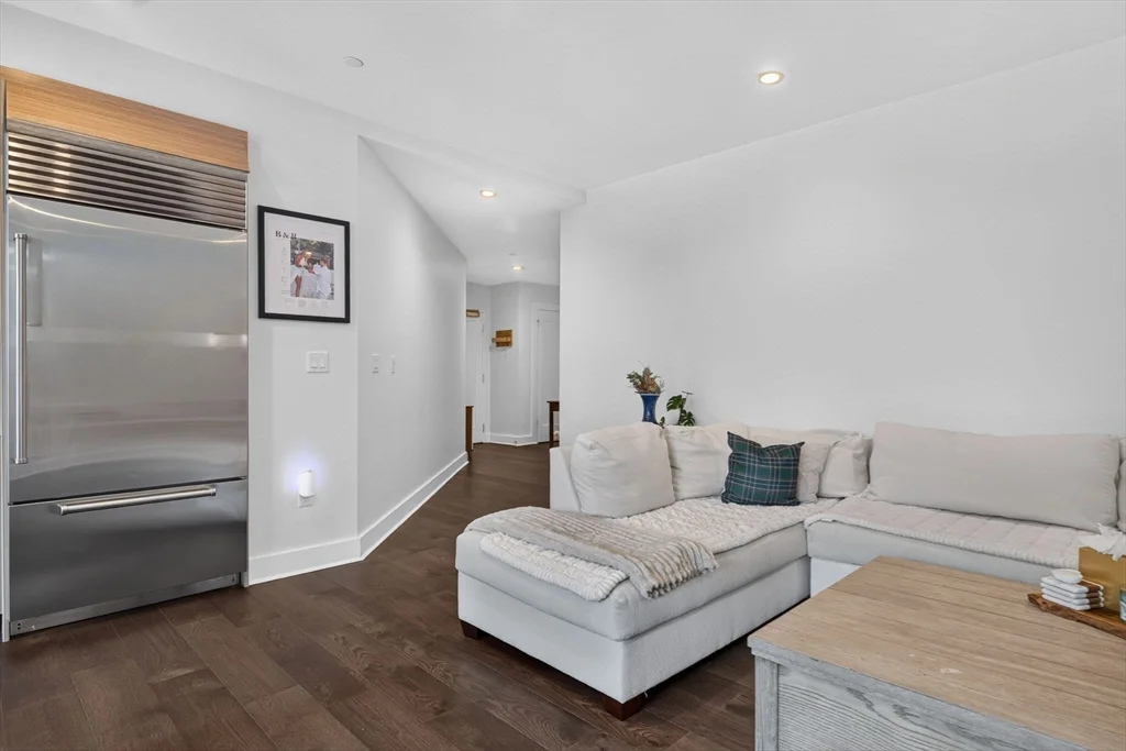 2 bed, 2 bath apartment for rent at 14 West Broadway Unit 307, South Boston — photo 14 of 36