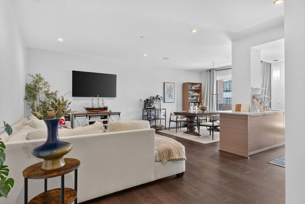 2 bed, 2 bath apartment for rent at 14 West Broadway Unit 307, South Boston — photo 5 of 36