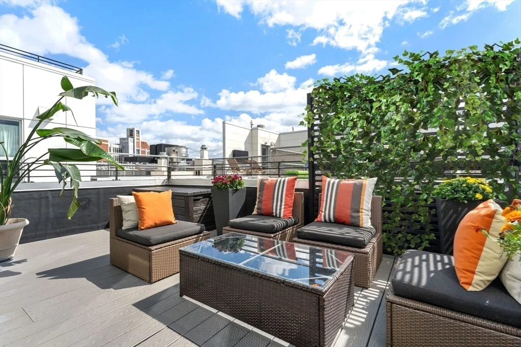 2 bed, 2 bath apartment for rent at 14 West Broadway Unit 705, South Boston — photo 13 of 20