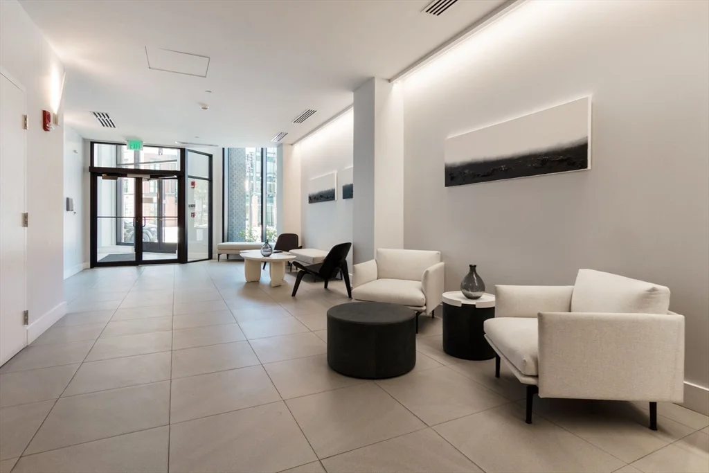 2 bed, 2 bath apartment for rent at 14 West Broadway Unit 705, South Boston — photo 15 of 20