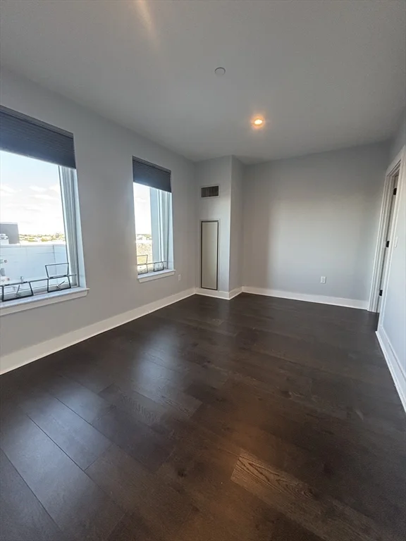 2 bed, 2 bath apartment for rent at 14 West Broadway Unit 803, South Boston — photo 6 of 8