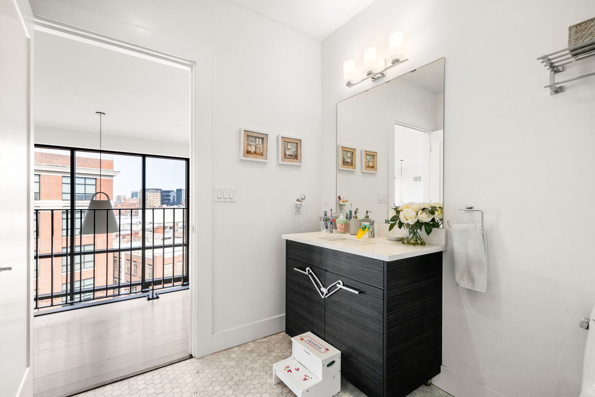 4 bed, 3.5 bath apartment for rent at 14 West Broadway Unit 903, South Boston — photo 55 of 58