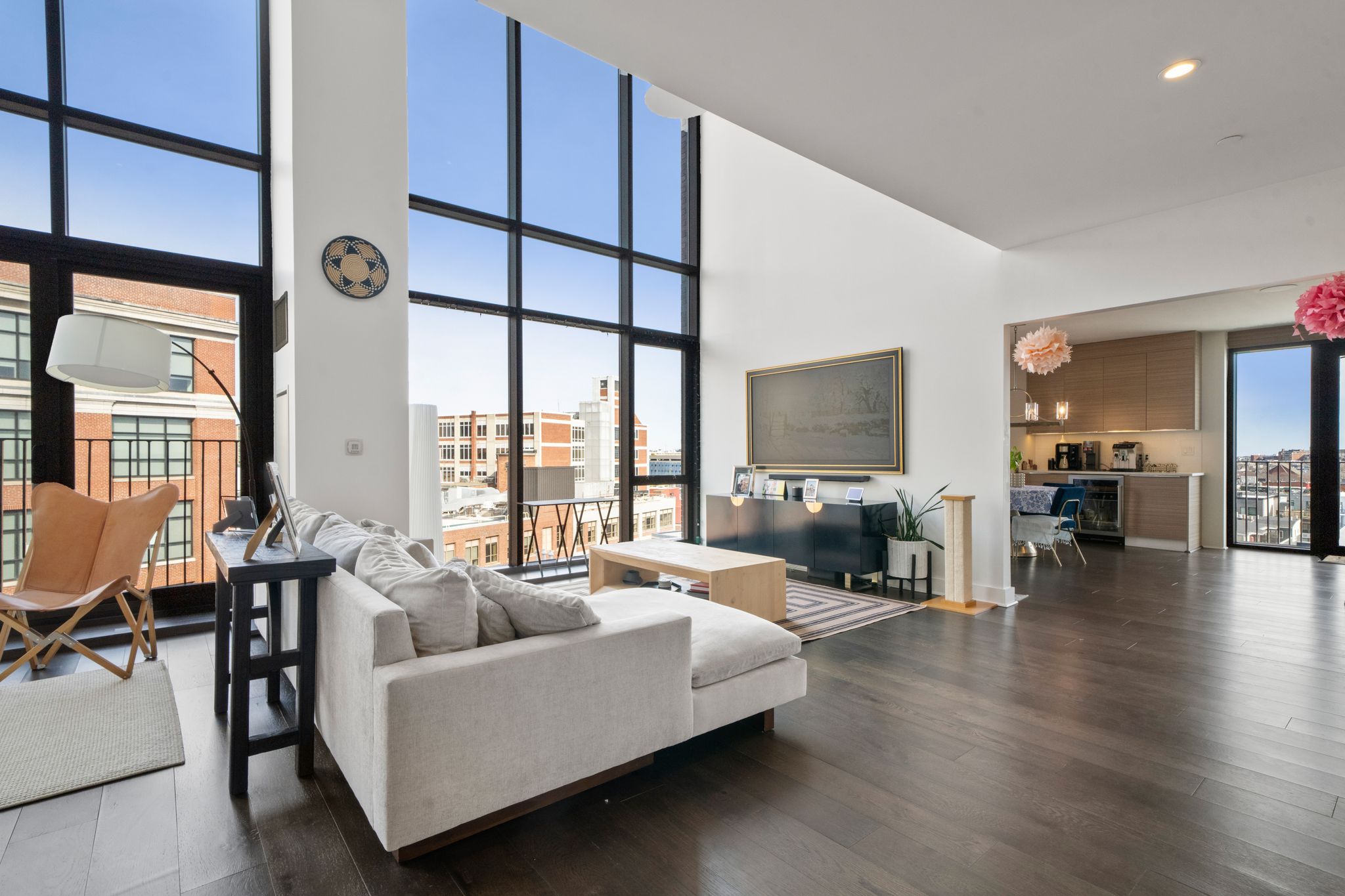 4 bed, 3.5 bath apartment for rent at 14 West Broadway Unit 903, South Boston