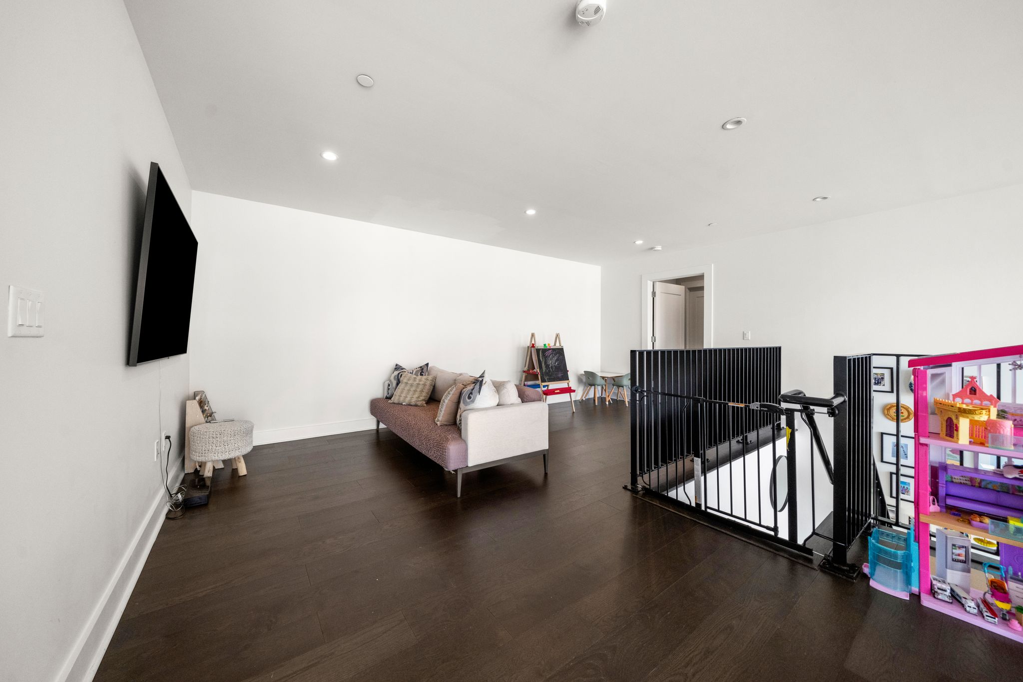 4 bed, 3.5 bath apartment for rent at 14 West Broadway Unit 9O3, South Boston — photo 50 of 50