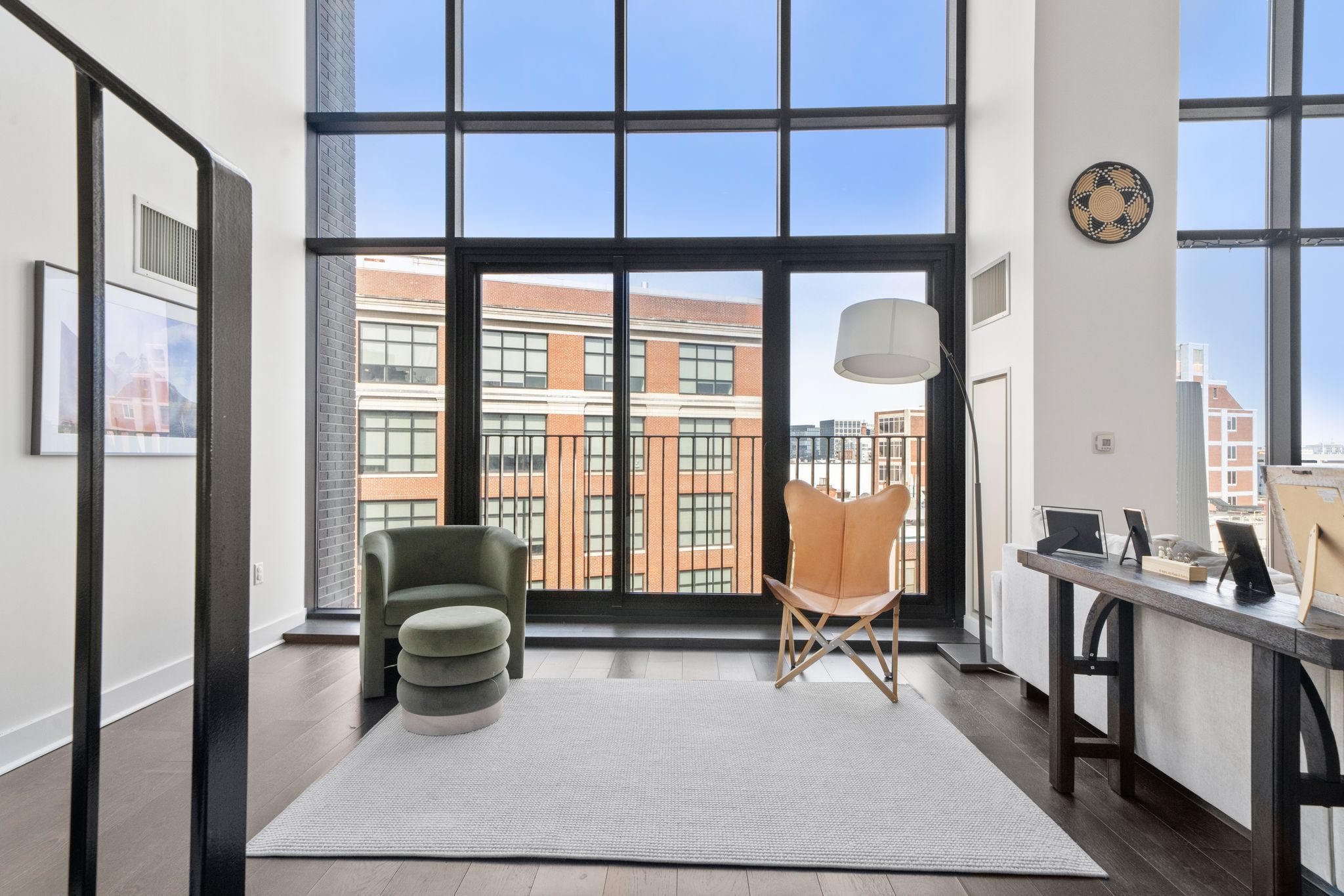 4 bed, 3.5 bath apartment for rent at 14 West Broadway Unit 9O3, South Boston — photo 3 of 50