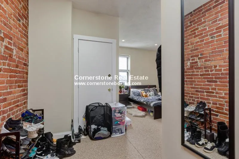 2 bed, 1 bath apartment for rent at 14 Westland Ave Unit 6, Fenway — photo 6 of 18