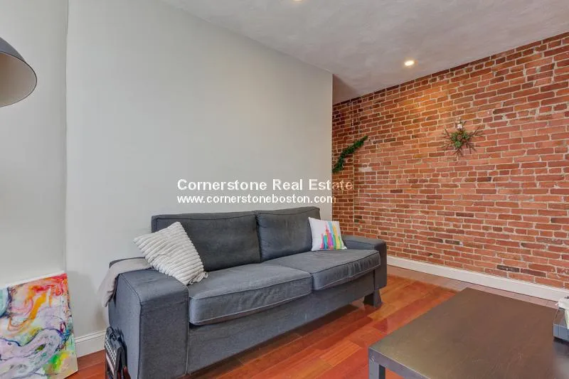 2 bed, 1 bath apartment for rent at 14 Westland Ave Unit 6, Fenway — photo 9 of 18