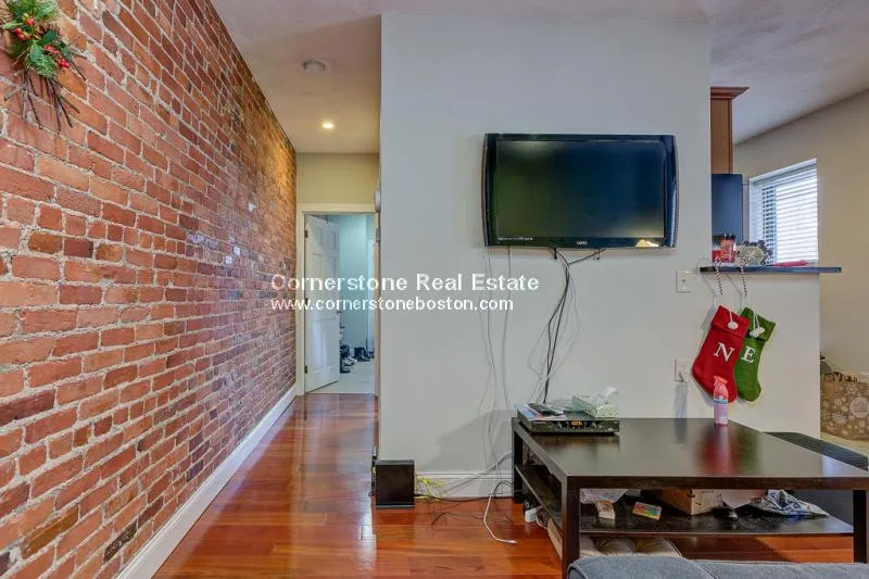 2 bed, 1 bath apartment for rent at 14 Westland Ave Unit 6, Fenway — photo 13 of 18
