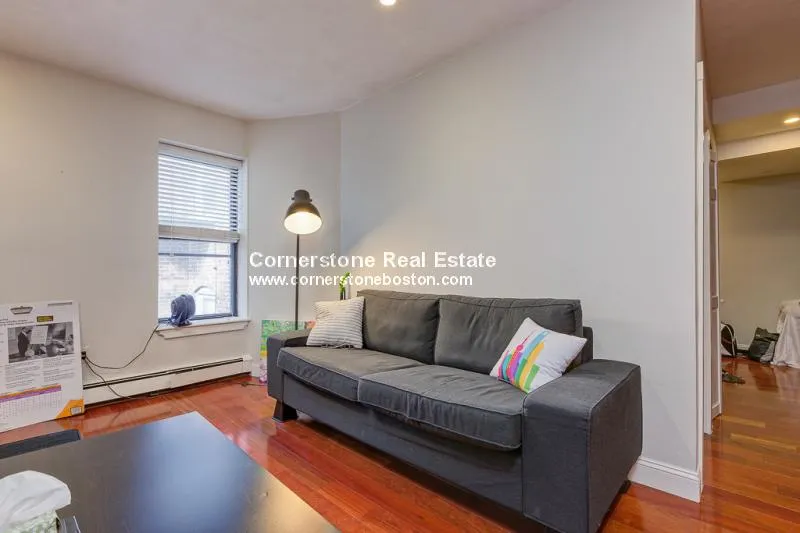 2 bed, 1 bath apartment for rent at 14 Westland Ave Unit 6, Fenway — photo 12 of 18