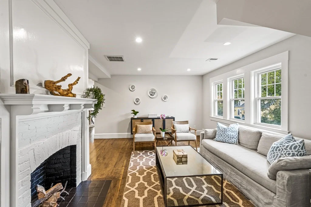 4 bed, 3 bath apartment for rent at 14 Weston Rd Unit 2, Wellesley — photo 6 of 23