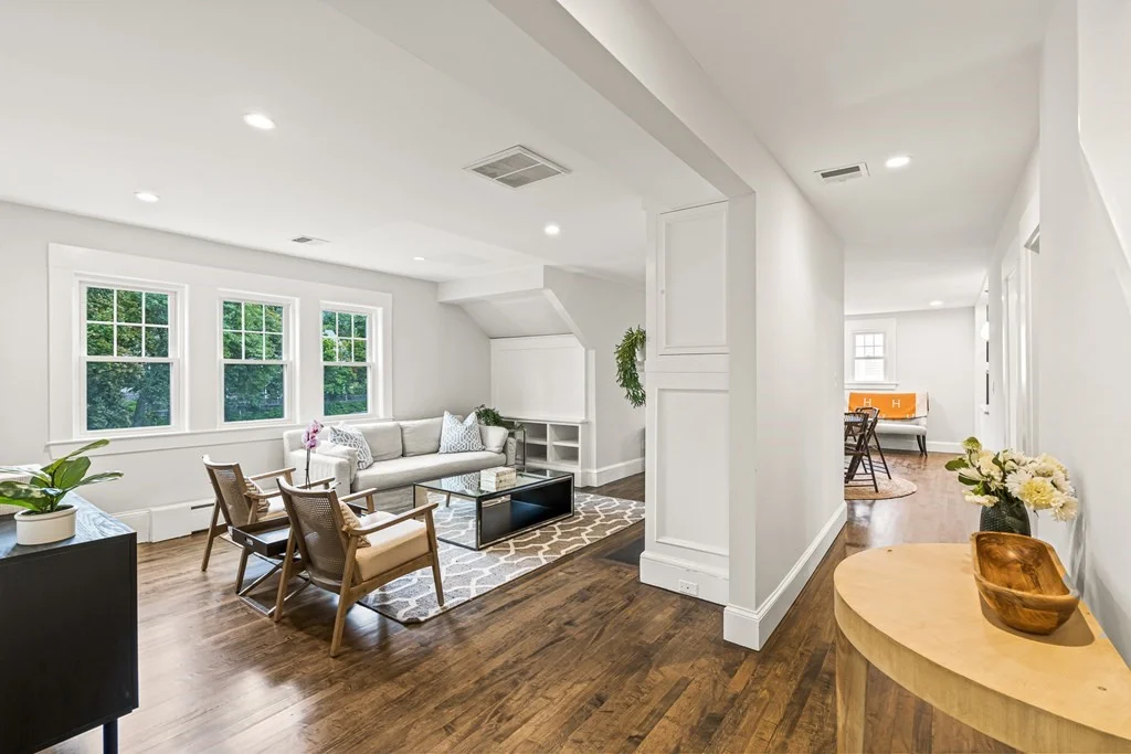 4 bed, 3 bath apartment for rent at 14 Weston Rd Unit 2, Wellesley — photo 3 of 23