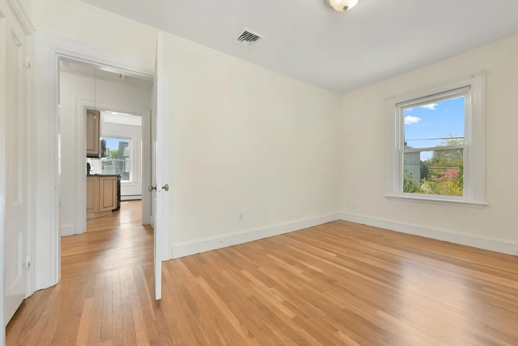 3 bed, 1 bath apartment for rent at 14 Westover St Unit 2, West Roxbury — photo 15 of 25