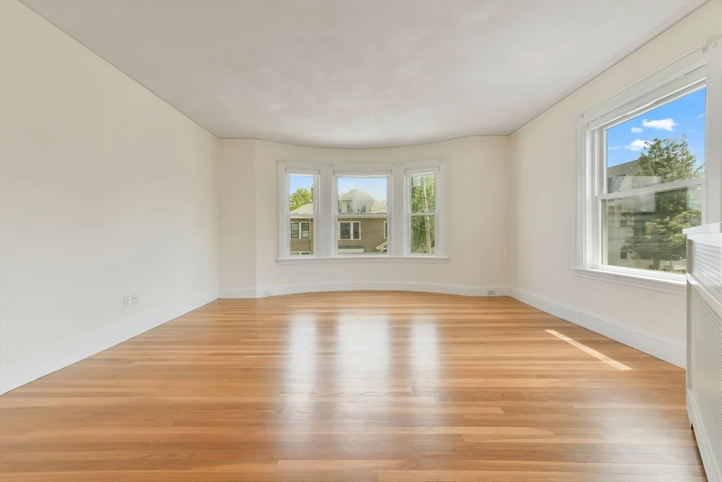 3 bed, 1 bath apartment for rent at 14 Westover St Unit 2, West Roxbury — photo 13 of 25