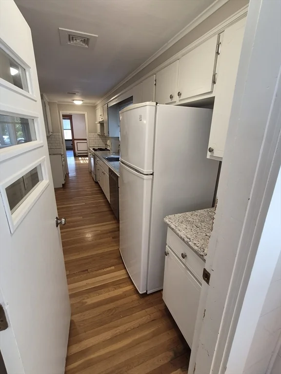 2 bed, 1 bath apartment for rent at 14 Wildwood Ave Unit 1, Arlington — photo 10 of 16