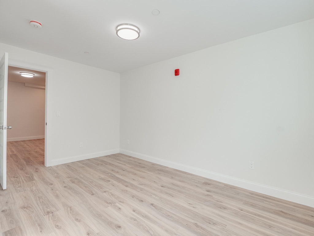 2 bed, 1 bath apartment for rent at 14 William St Unit 1, Worcester — photo 8 of 21