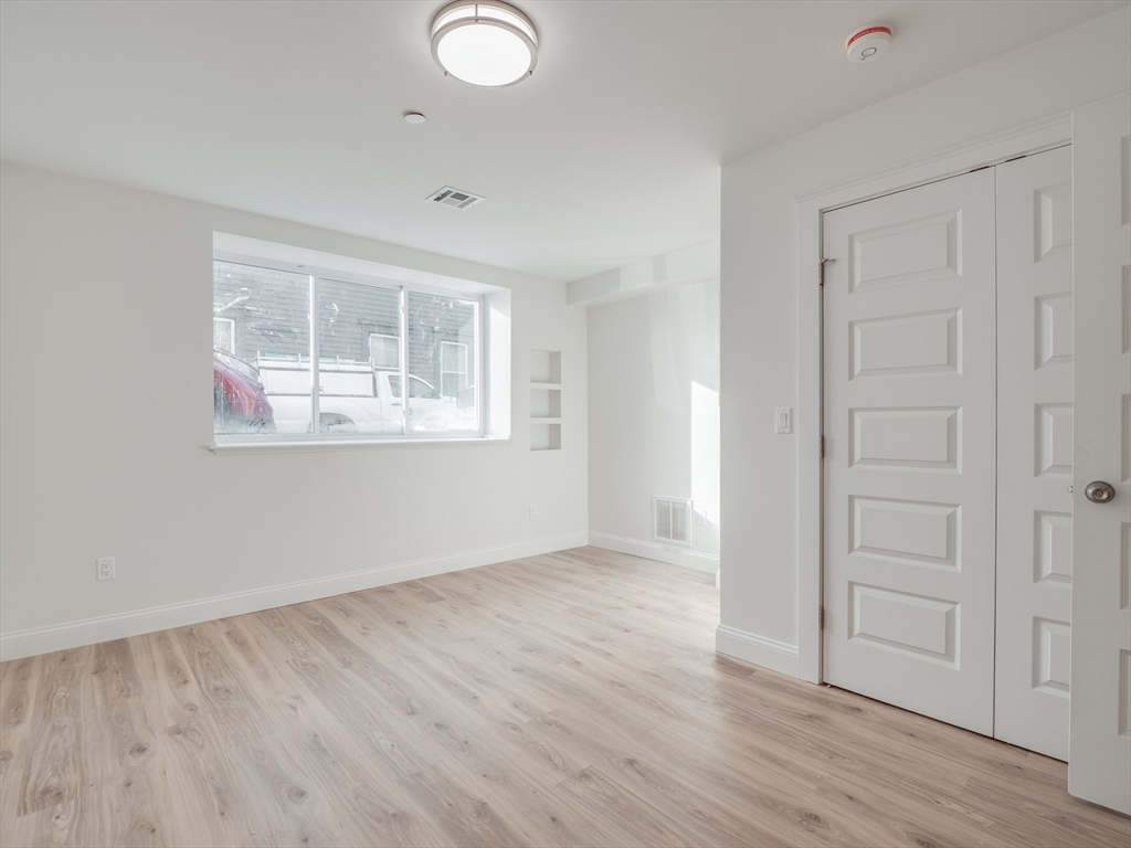 2 bed, 1 bath apartment for rent at 14 William St Unit 1, Worcester — photo 6 of 21