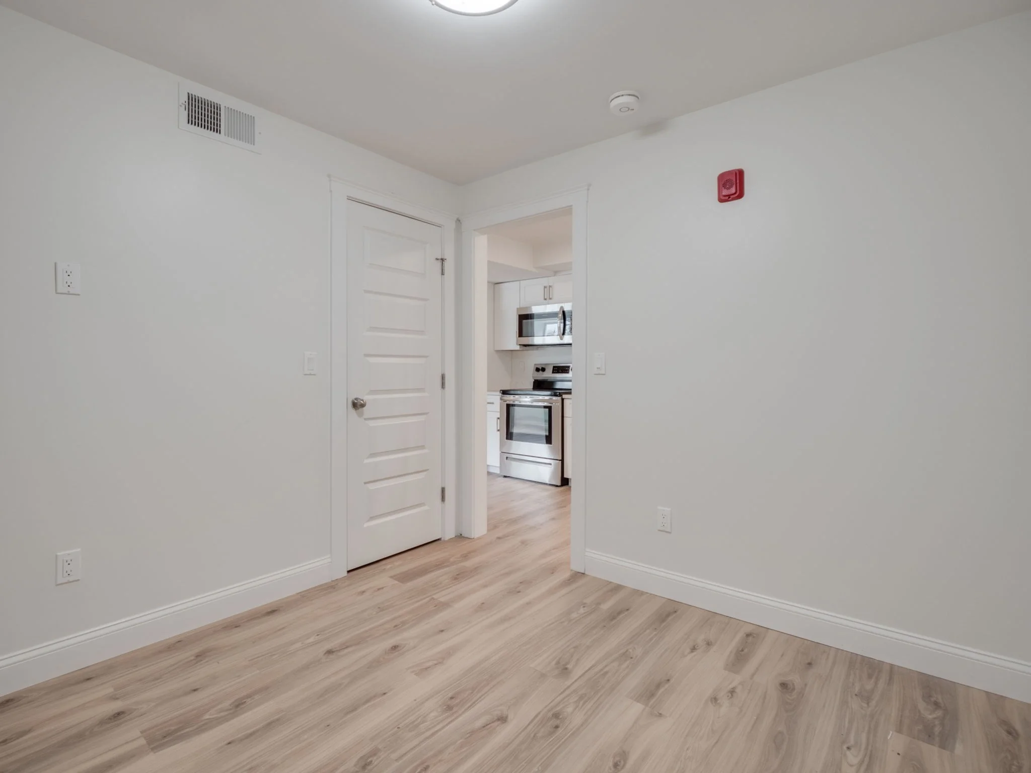 2 bed, 1 bath apartment for rent at 14 William St Unit 2, Worcester — photo 12 of 18