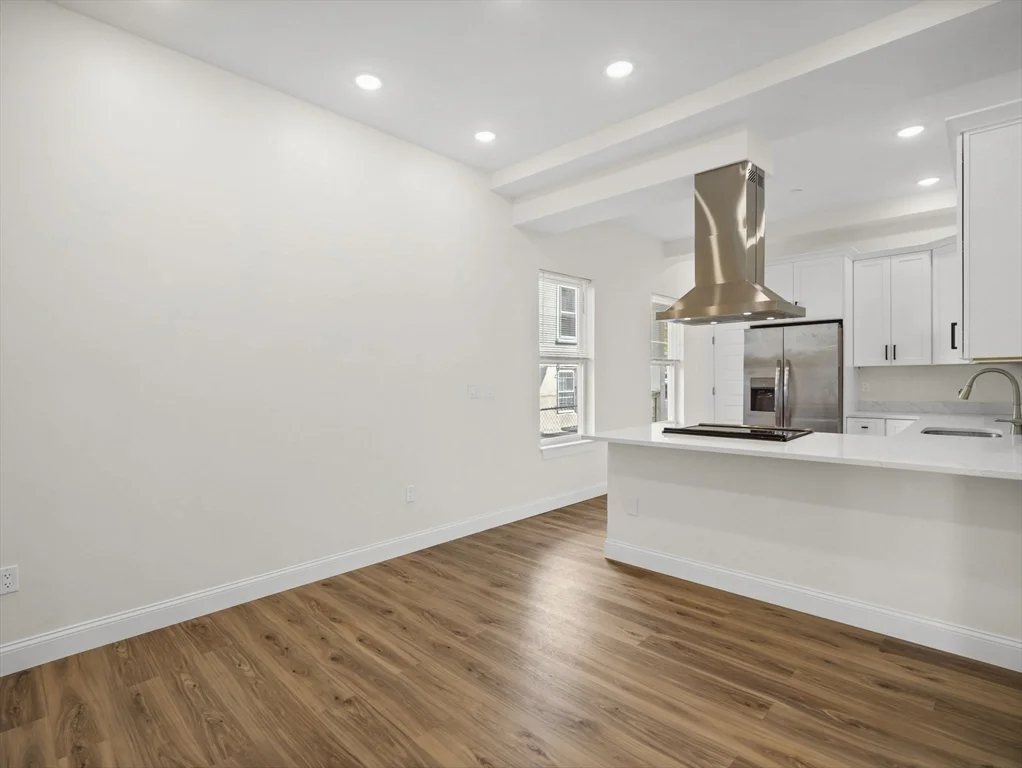 3 bed, 2 bath apartment for rent at 14 William St Unit 4, Worcester — photo 5 of 26