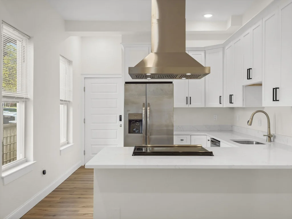 3 bed, 2 bath apartment for rent at 14 William St Unit 4, Worcester — photo 4 of 26