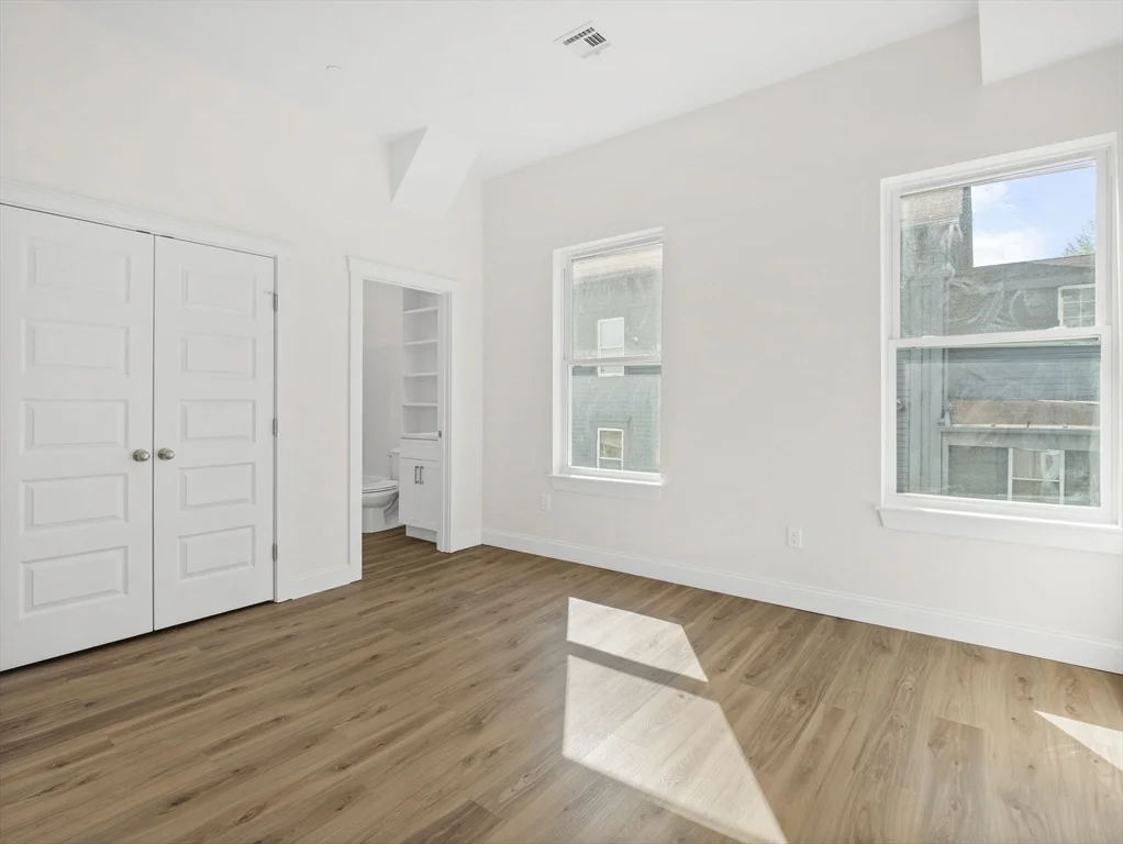 3 bed, 2 bath apartment for rent at 14 William St Unit 4, Worcester — photo 10 of 26