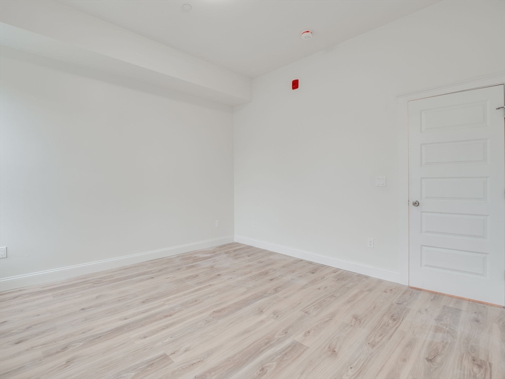 3 bed, 2 bath apartment for rent at 14 William St Unit 6, Worcester — photo 36 of 37