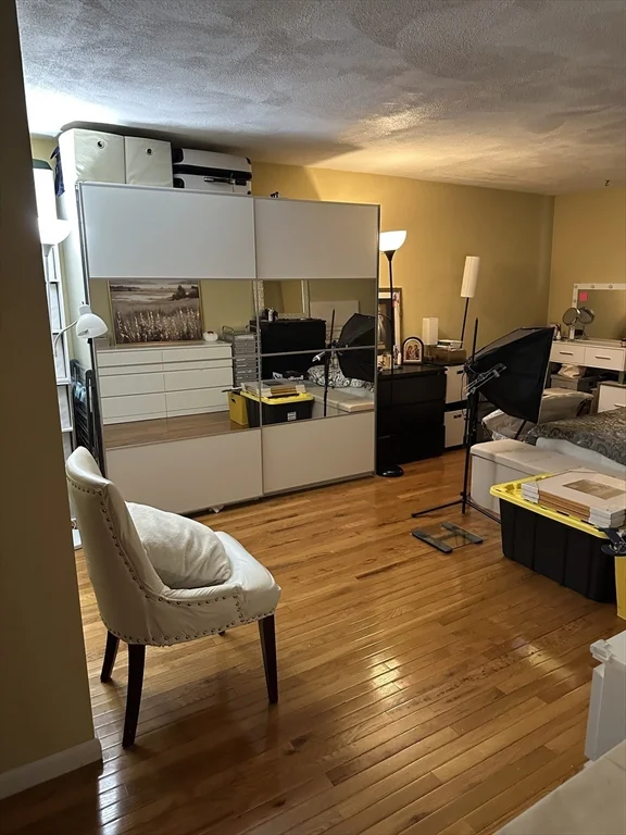 1 bed, 1 bath apartment for rent at 14 Williamsburg Ct Unit 23, Shrewsbury — photo 4 of 8