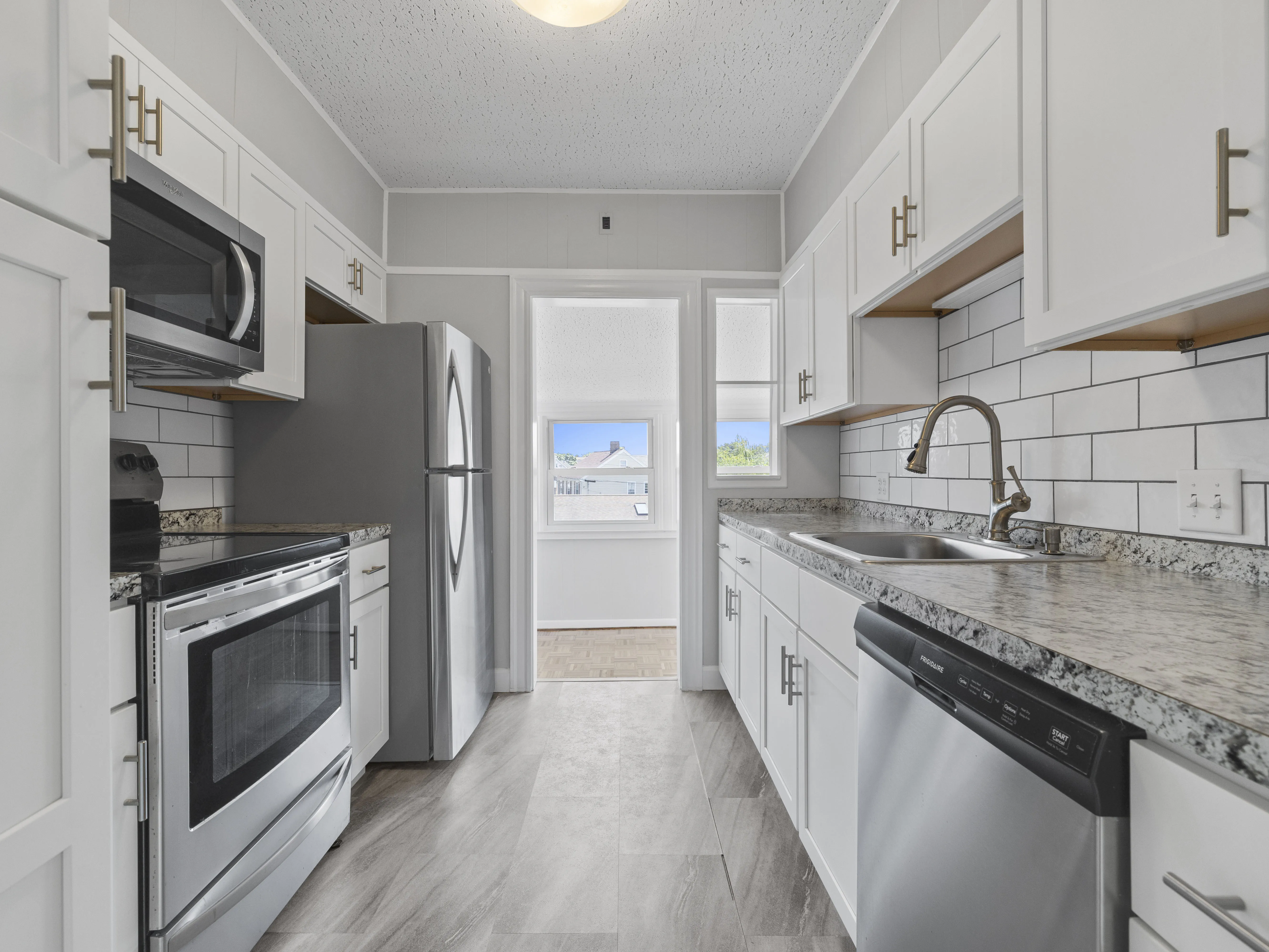 7 bed, 2 bath apartment for rent at 14 Windsor Rd Unit 2, South Medford — photo 1 of 18