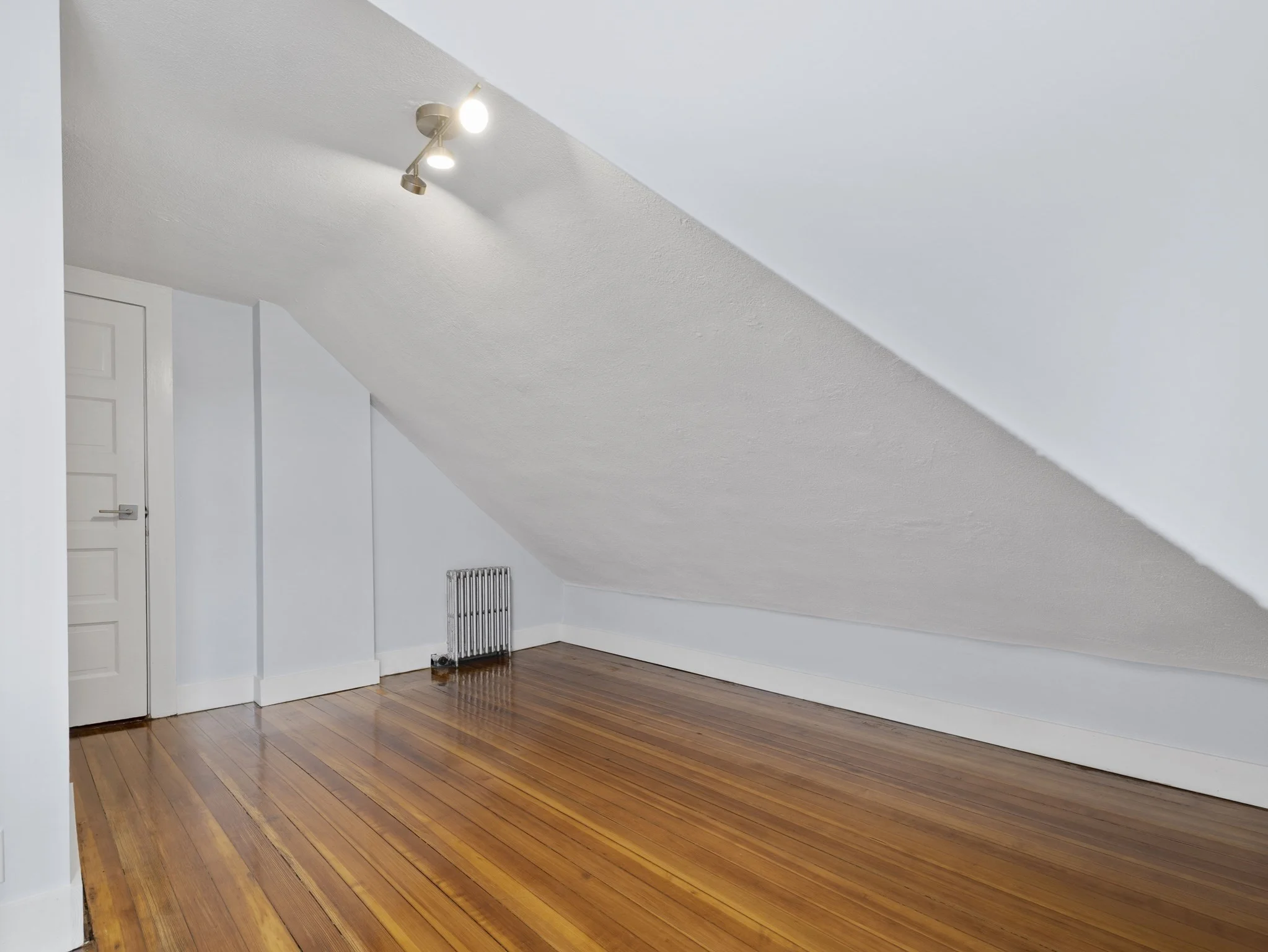 7 bed, 2 bath apartment for rent at 14 Windsor Unit 2, Tufts University — photo 20 of 27