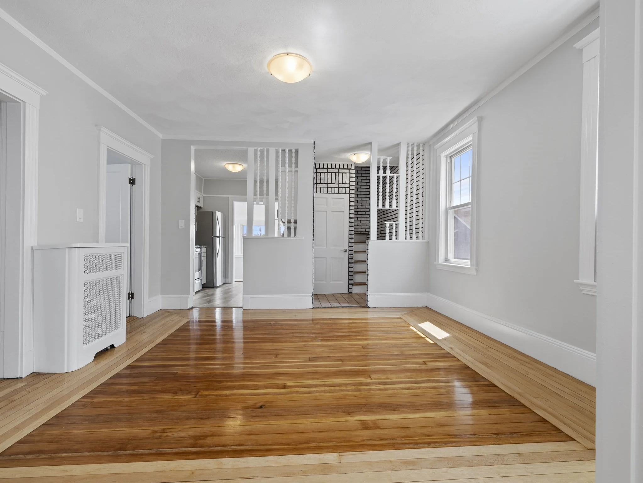 7 bed, 2 bath apartment for rent at 14 Windsor Unit 2, Tufts University — photo 5 of 27