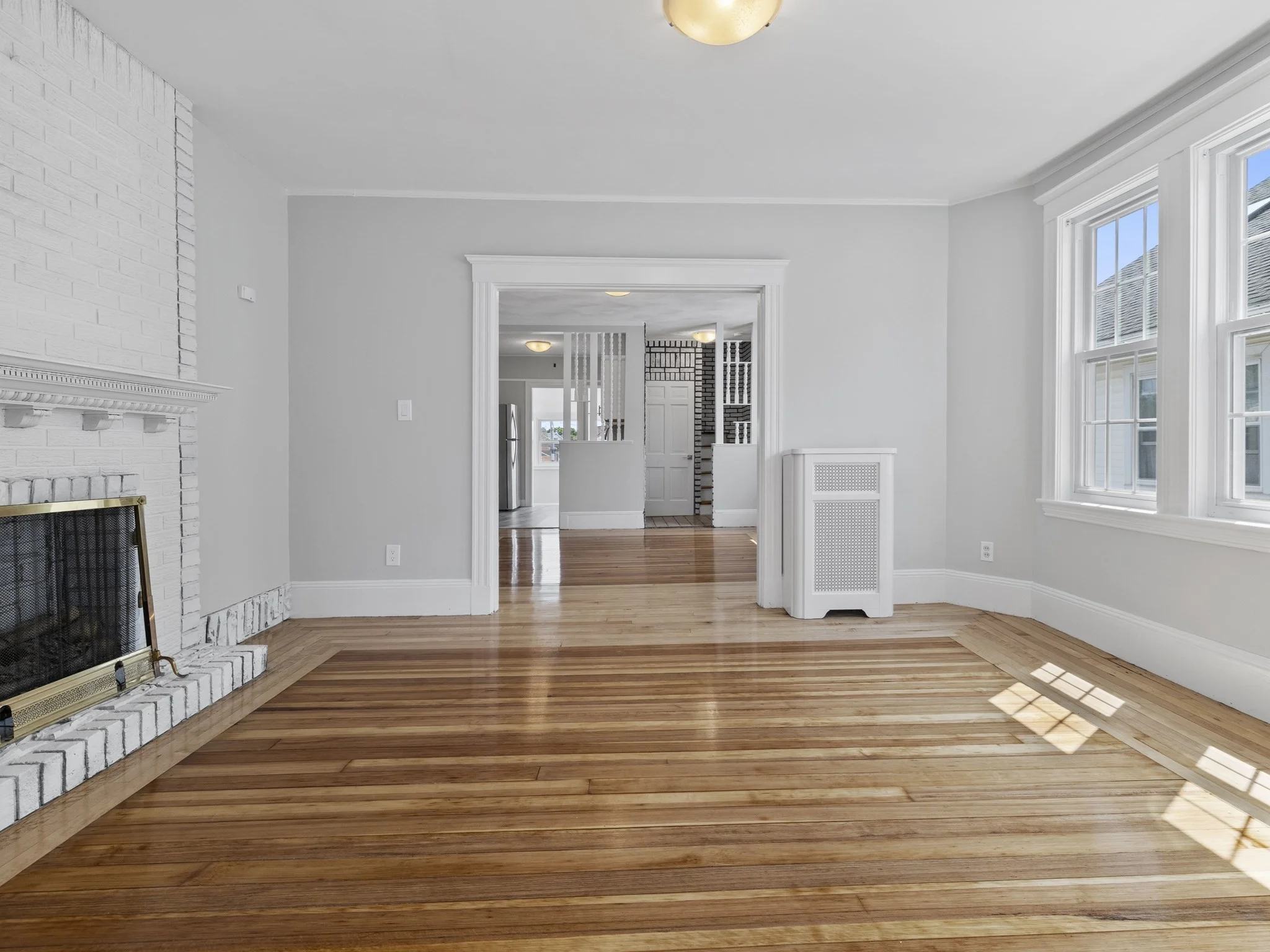 7 bed, 2 bath apartment for rent at 14 Windsor Unit 2, Tufts University — photo 3 of 27