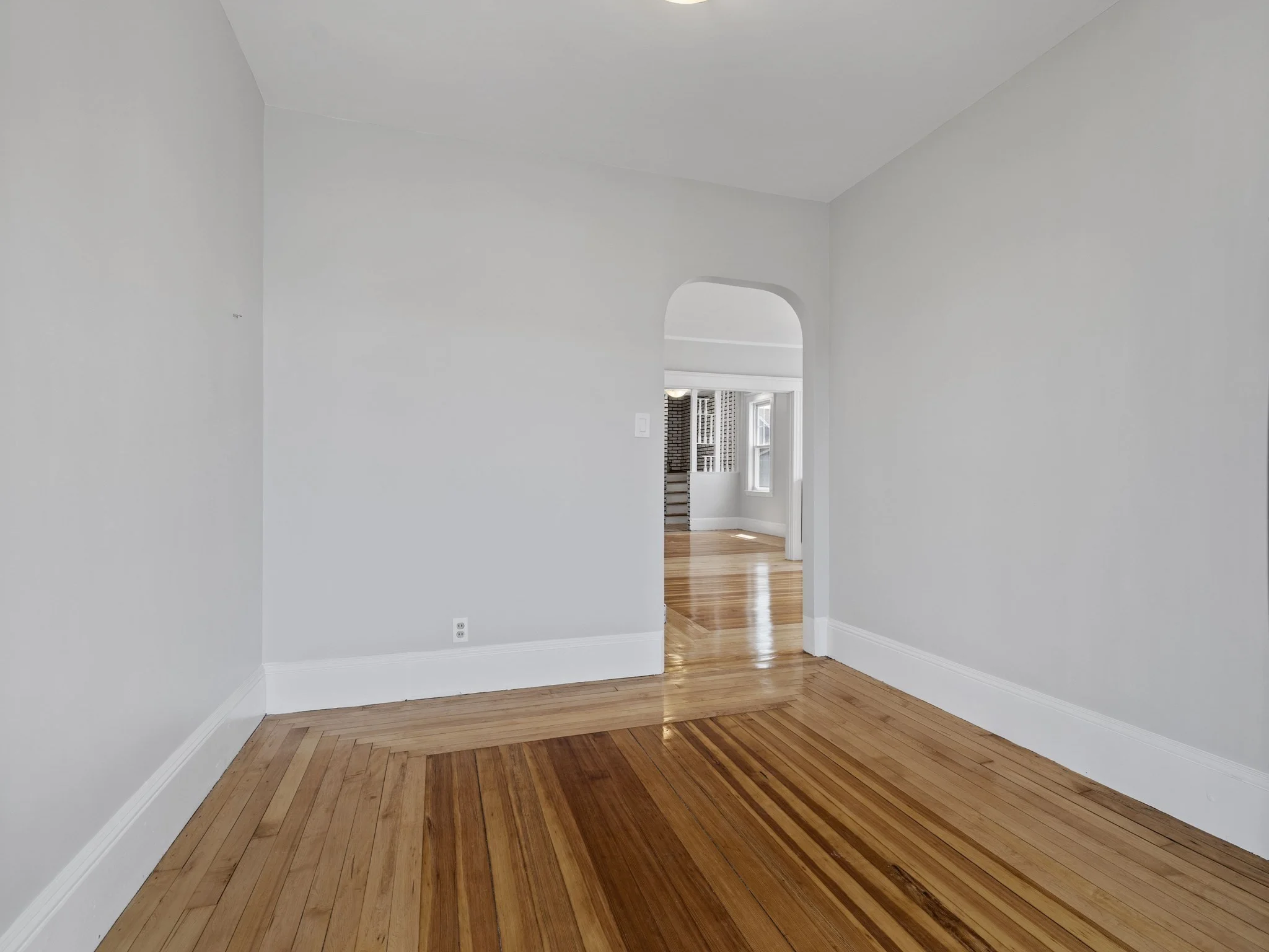 7 bed, 2 bath apartment for rent at 14 Windsor Unit 2, Tufts University — photo 15 of 27