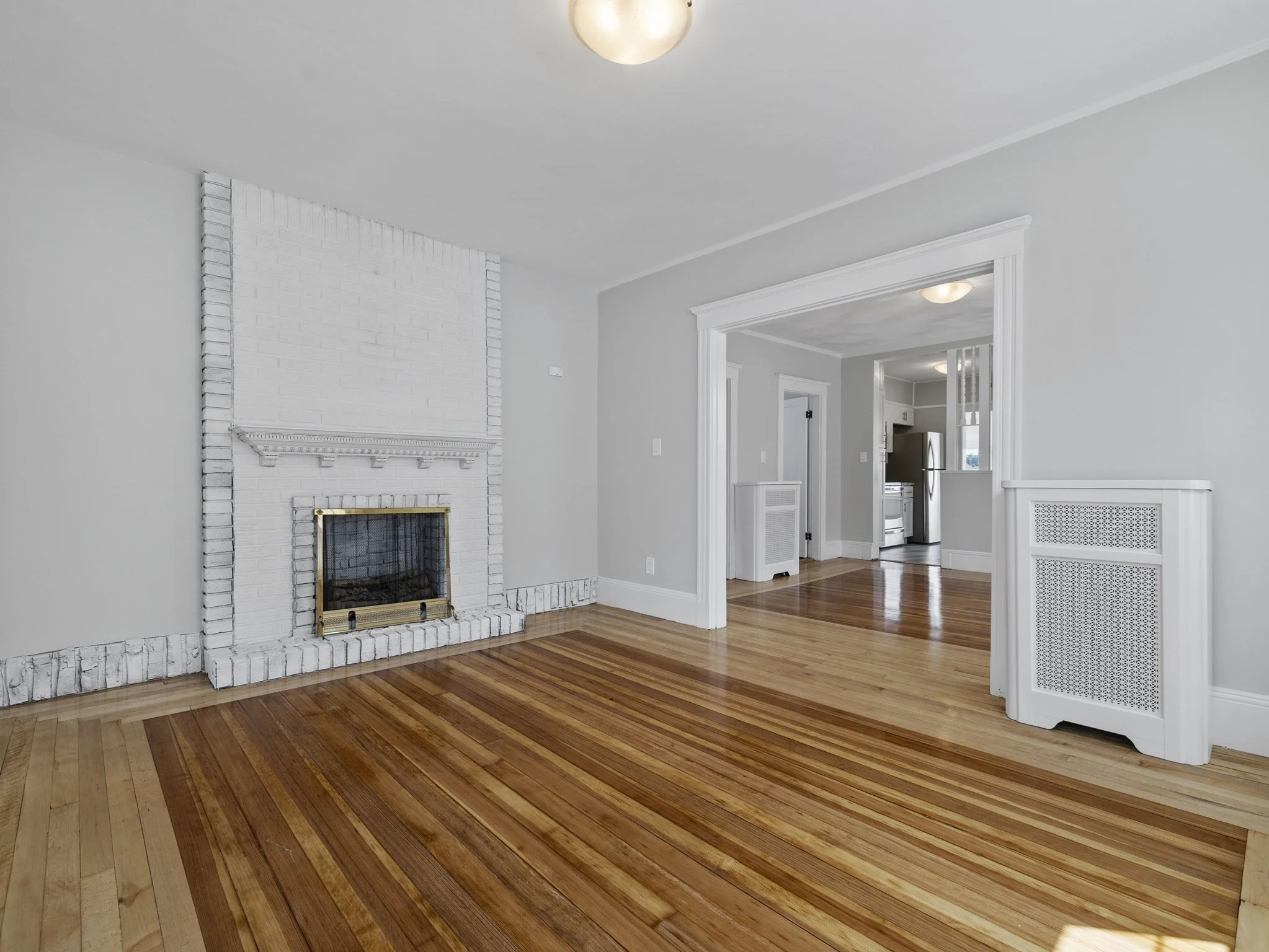 7 bed, 2 bath apartment for rent at 14 Windsor Unit 2, Tufts University — photo 4 of 27