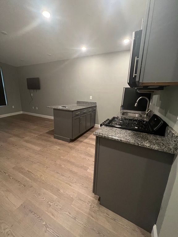 Studio bed, 1 bath apartment for rent at 14 Yeamans St Unit 306, Revere — photo 5 of 8