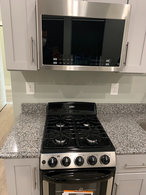 Studio bed, 1 bath apartment for rent at 14 Yeamans St Unit 209, Revere — photo 6 of 8