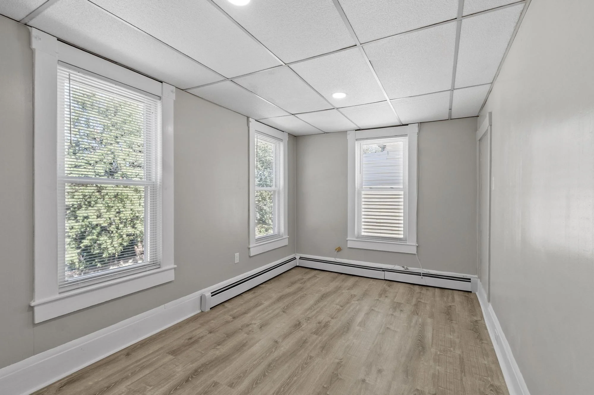 4 bed, 1 bath apartment for rent at 140 Bailey St Unit 140, South Lawrence — photo 24 of 27