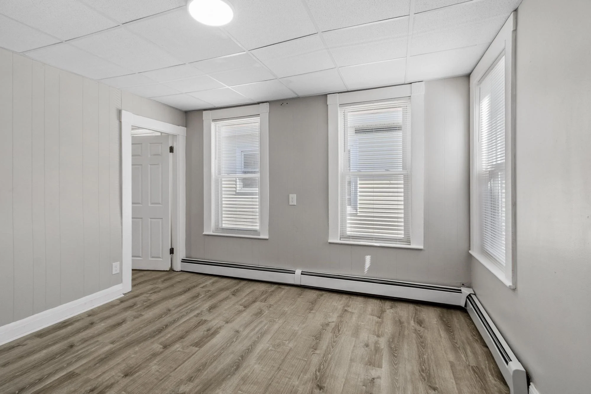 4 bed, 1 bath apartment for rent at 140 Bailey St Unit 140, South Lawrence — photo 3 of 27