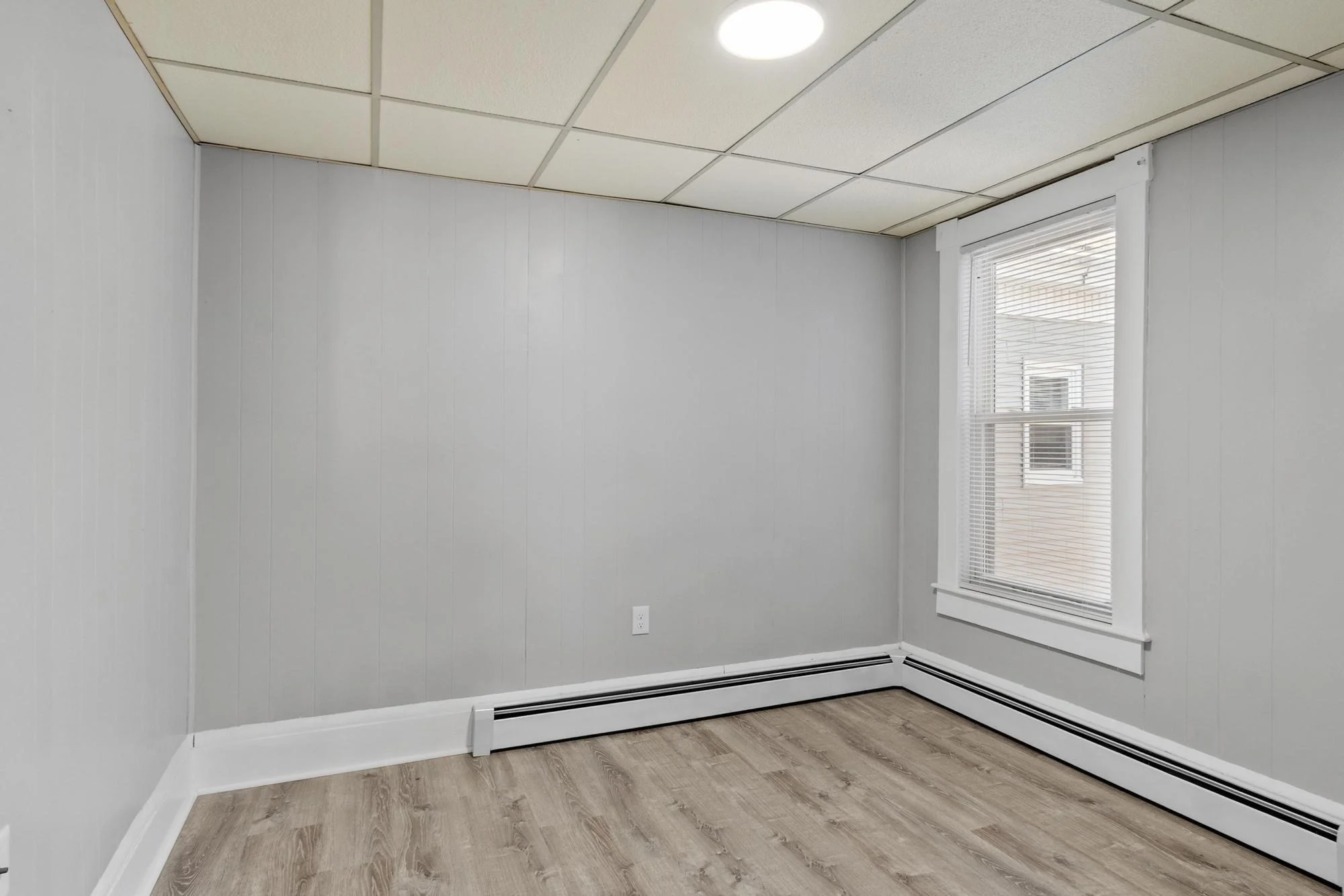 4 bed, 1 bath apartment for rent at 140 Bailey St Unit 140, South Lawrence — photo 14 of 27
