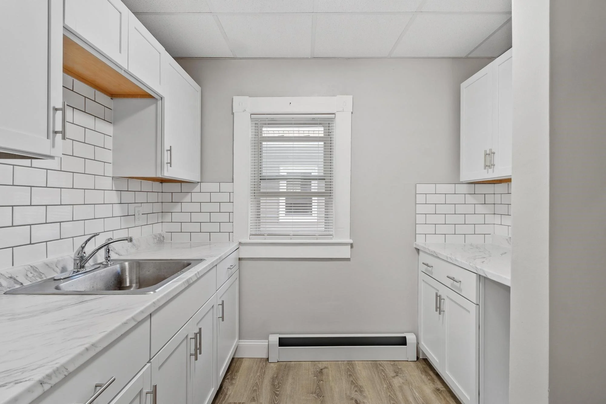 4 bed, 1 bath apartment for rent at 140 Bailey St Unit 140, South Lawrence — photo 5 of 27