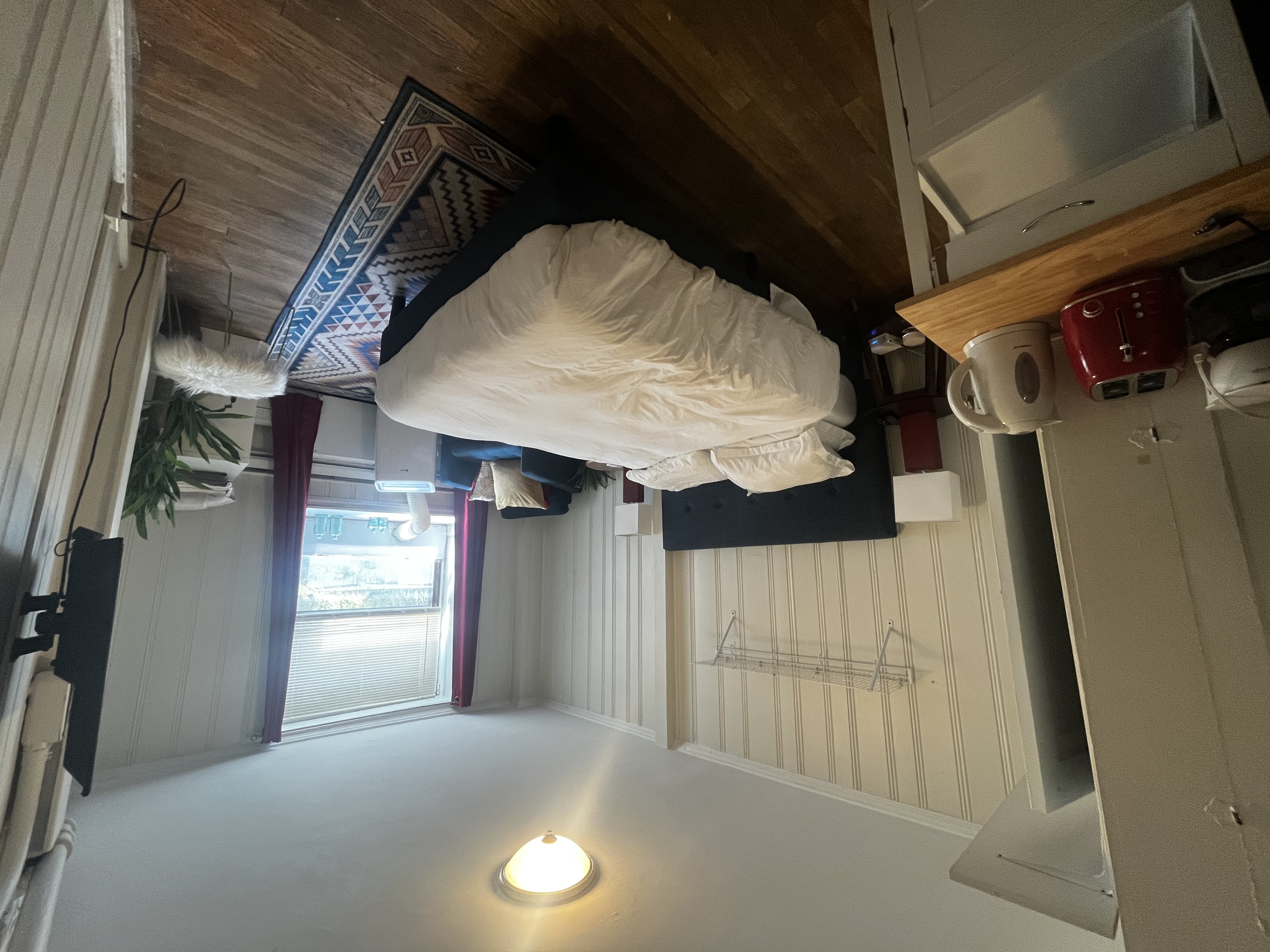 Studio bed, 1 bath apartment for rent at 140 Beacon St Unit 1F, Back Bay — photo 2 of 6