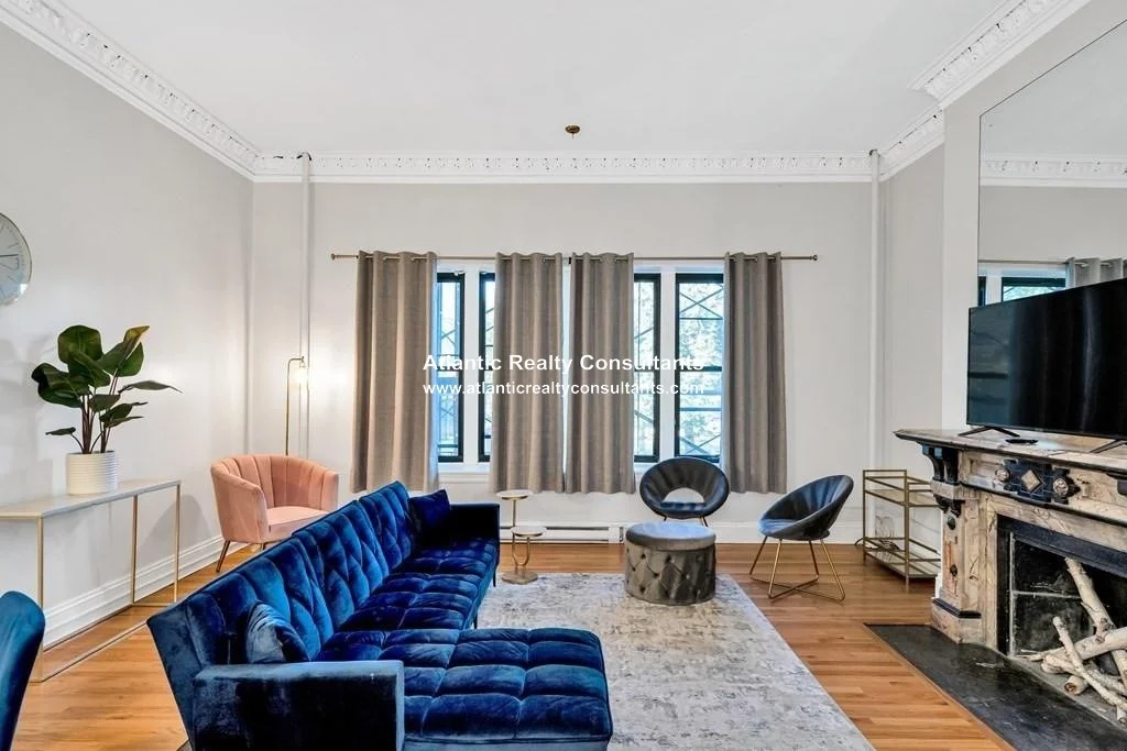 2 bed, 2 bath apartment for rent at 140 Beacon St Unit 2, Back Bay