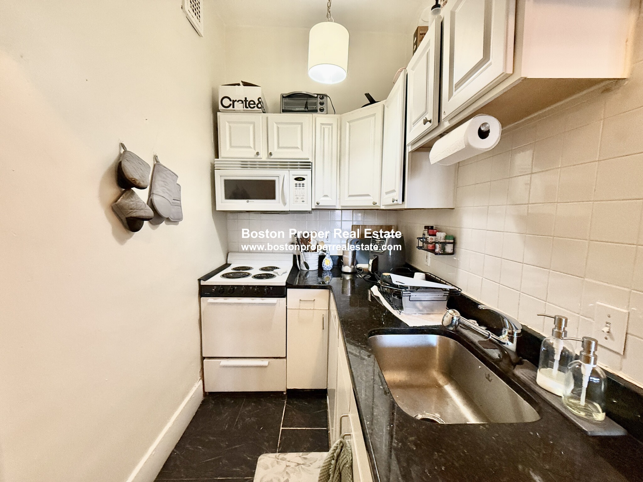 2 bed, 1 bath apartment for rent at 140 Beacon St Unit 3, Back Bay — photo 5 of 14