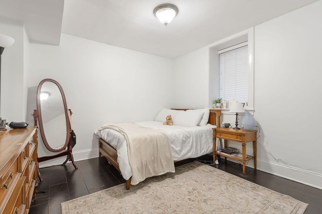 4 bed, 2 bath apartment for rent at 140 Boston St Unit 1, Dorchester — photo 12 of 13