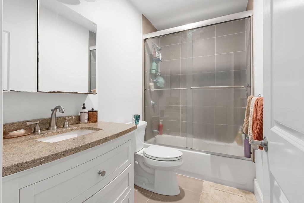 4 bed, 2 bath apartment for rent at 140 Boston St Unit 1, Dorchester — photo 9 of 13
