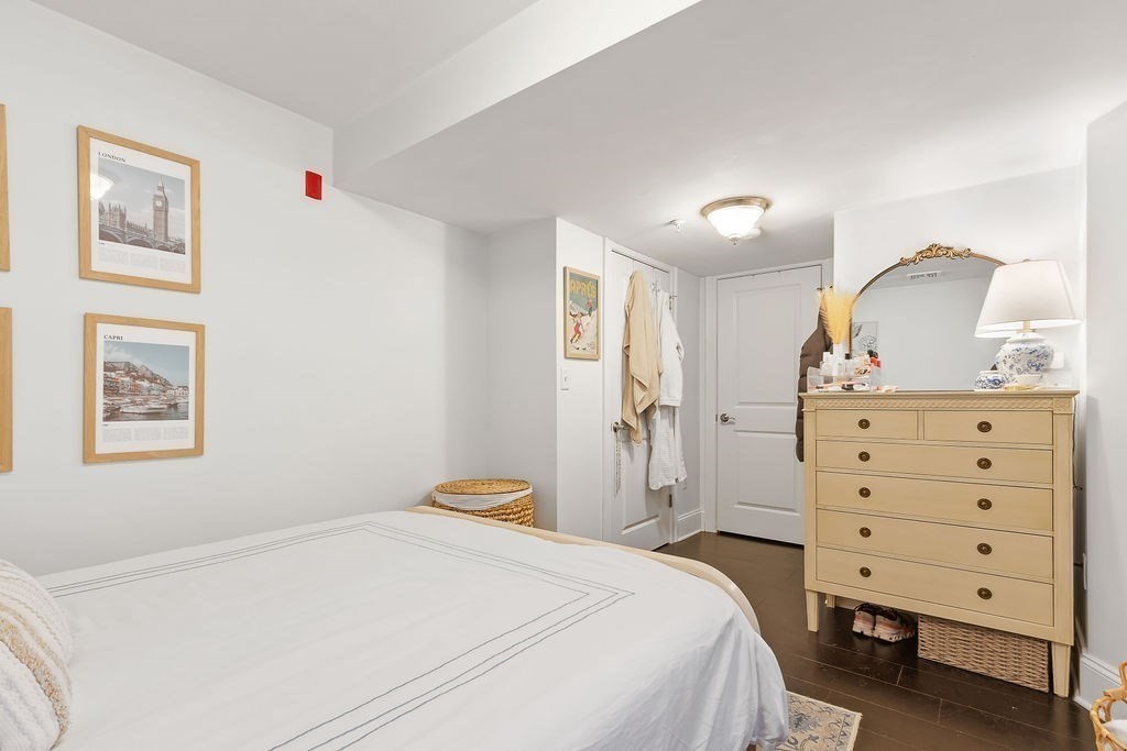 4 bed, 2 bath apartment for rent at 140 Boston St Unit 1, Dorchester — photo 11 of 13