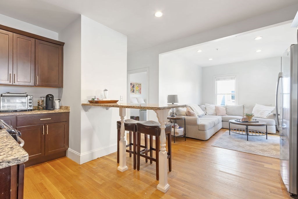 4 bed, 2 bath apartment for rent at 140 Boston St Unit 1, Dorchester — photo 8 of 13